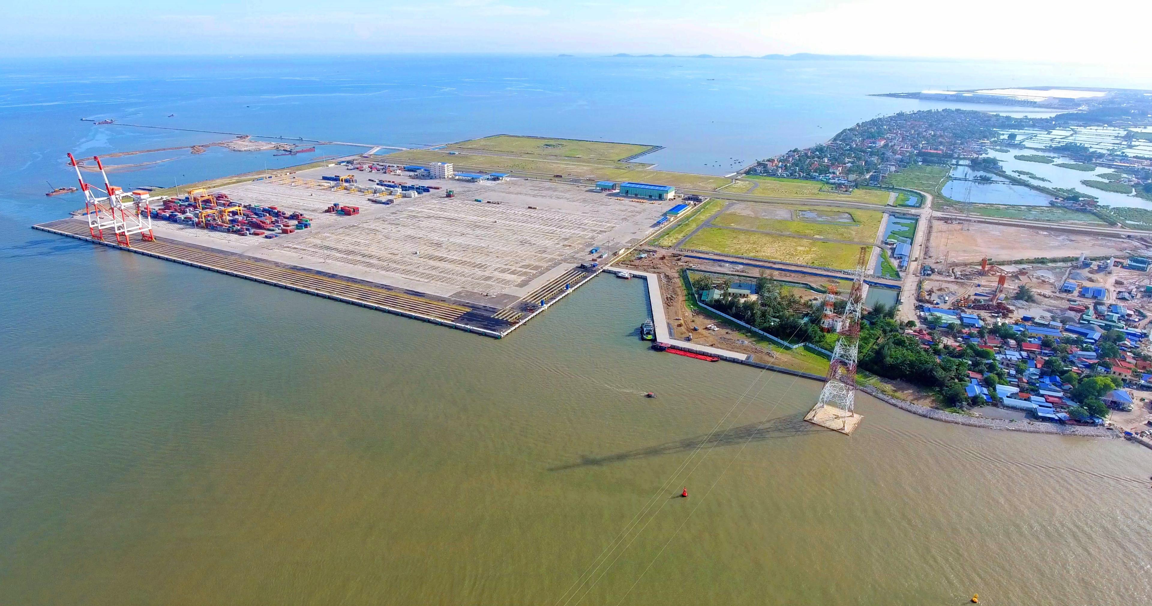 LACH HUYEN PORT INFRASTRUCTURE CONSTRUCTION PROJECT